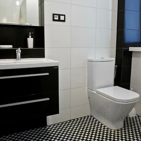 Wichrowe Wzgorze 农家乐 *