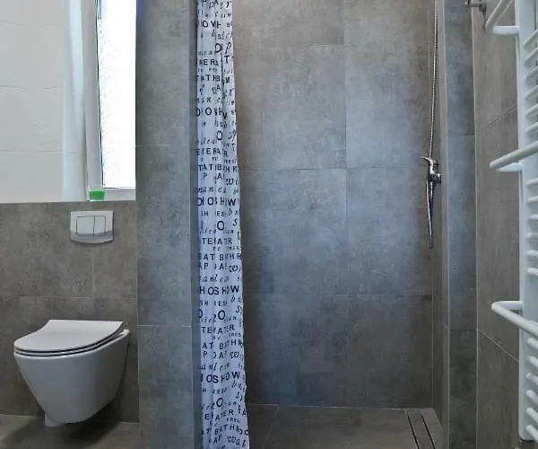 Wichrowe Wzgorze Feriegård *